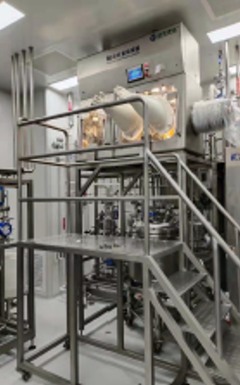 Controlling fluid dispensing isolator